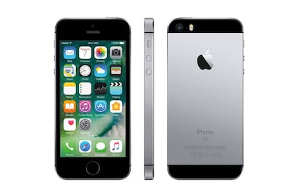 El iPhone SE, anunciado el 21 de marzo de 2016, forma parte de la novena generación, compatiendo procesador (y co-procesador), cámara principal y RAM con el iPhone 6S y el 6S Plus. El exterior es idéntico al iPhone 5s.