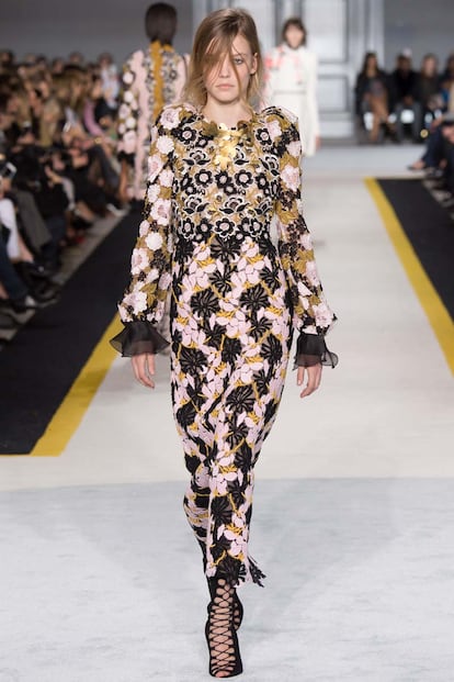 pasarela giambattista valli otoño invierno 2015 2016 paris fashion week