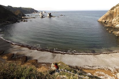 Vista de la playa del Silencio, en Asturias. 