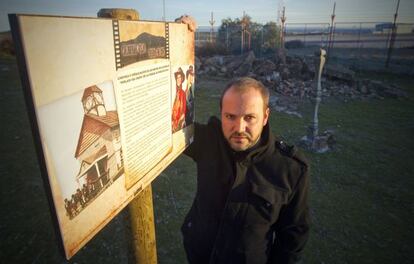 Víctor Matellano en la Dehesa de Navalvillar (Colmenar Viejo) donde participa en la recuperación de decorados de grandes películas.