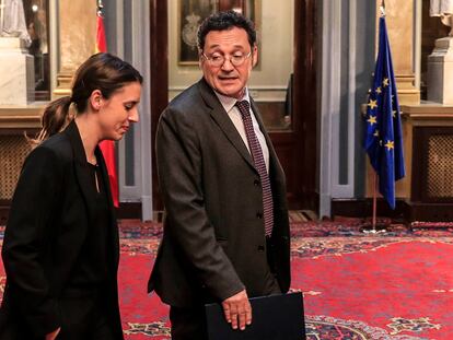 La ministra de Igualdad, Irene Montero, y el fiscal general del Estado, Álvaro García Ortiz, a su llegada a la inauguración del VIII Congreso del Observatorio contra la Violencia Doméstica y de Género, este jueves en el Senado.