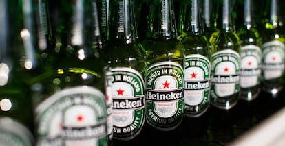 Botellas de Heineken.