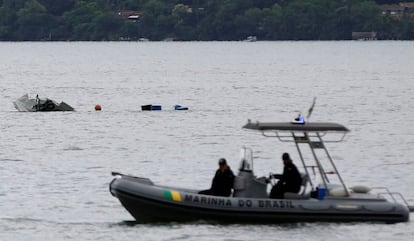 Em 19 de janeiro, o ministro Teori Zavascki, do Supremo Tribunal Federal, morreu em um acidente de avião no mar da região de Paraty, no Rio de Janeiro. Teori, de 68 anos, era o relator da Lava Jato no STF e as circunstâncias da queda do aparelho, ainda não esclarecidas, mantiveram o Brasil à flor da pele. Dada a importância do magistrado e seu papel nas investigações, multiplicaram-se as teorias da conspiração, embora as condições meteorológicas tenham sido apontadas por especialistas, na época, como a causa mais provável do acidente.