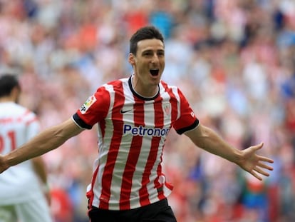 Aduriz celebra el gol de la victoria del Athletic contra el Sevilla.