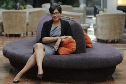 Nellie Borrero, responsable mundial de diversidad de Accenture, posa tras la entrevista.