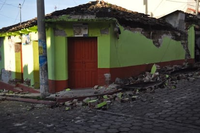 Uma casa em San Marcos danificada pelo terremoto de magnitude 6,9.