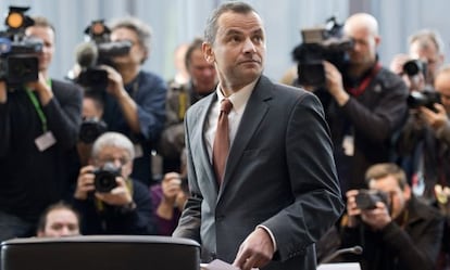 Sebastian Edathy, exdiputado socialdemócrata alemán, comparece este jueves ante la prensa.