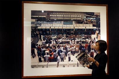 El <i>New York Mercantile Exchange</i>, cuadro de Andreas Gursky, es otra de las obras expuestas en la casa de subastas londinenese. Se prevé un precio de venta de 100.000-150.000 libras (117.300-176.000 euros).