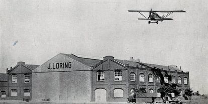 Talleres Loring con el modelo avión fabricación propia Loring RIII.