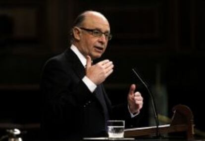 El ministro de Hacienda, Crist&oacute;bal Montoro, en el Congreso de los Diputados. 