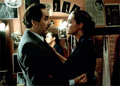 Santiago Ramos y Carmen Morales, en una imagen de <i>Hotel Danubio.</i>