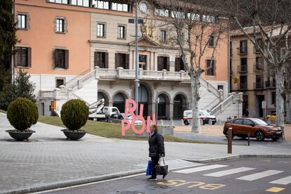 La plaza del Ajuntament de Ripoll esta semana.