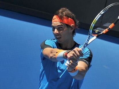 Nadal se entrena en Melbourne. 