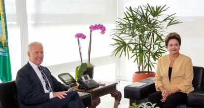 Biden e Rousseff durante o encontro em Bras&iacute;lia.