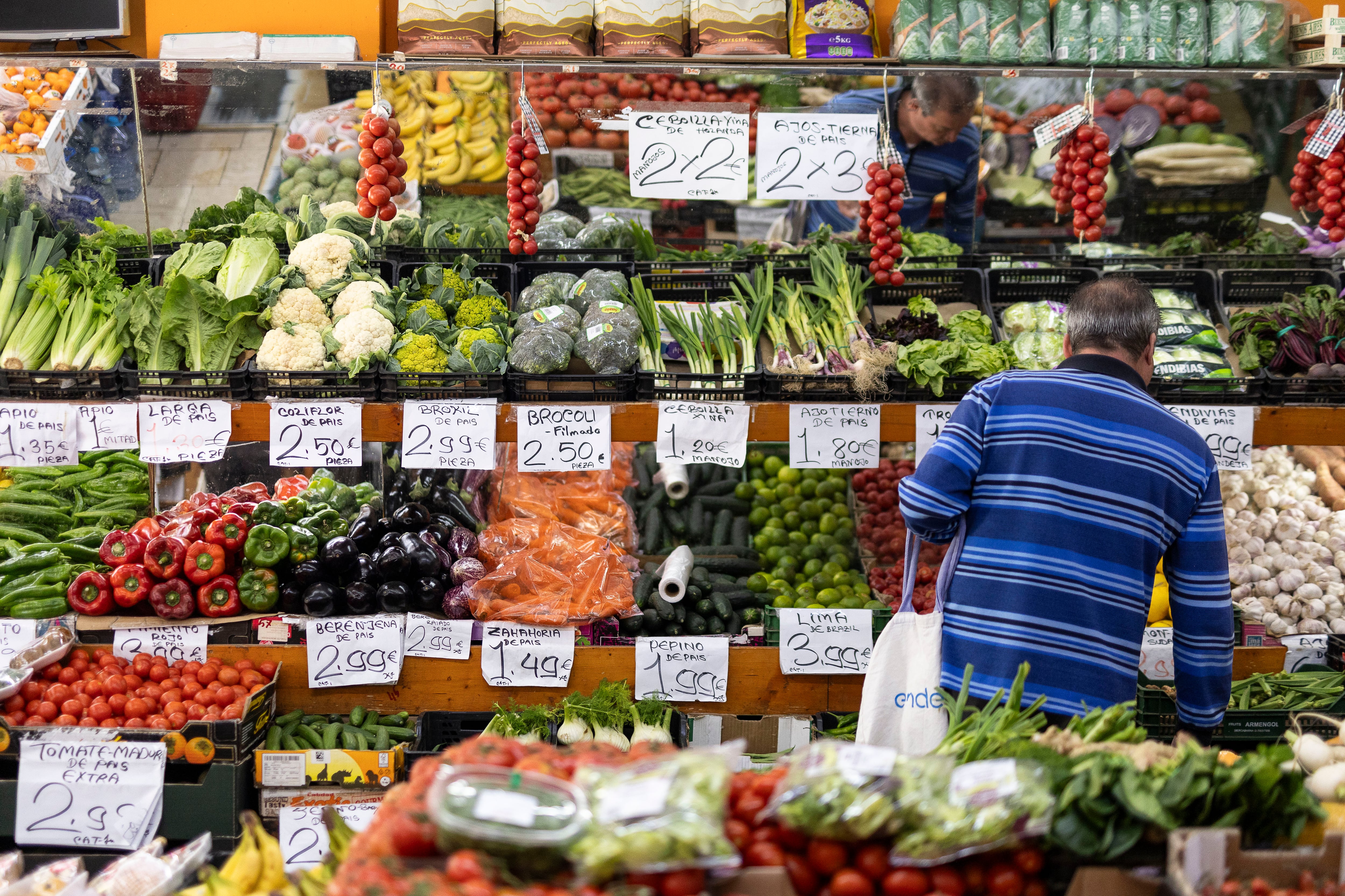 Una frutería de Barcelona, el pasado mes de marzo.
INFLACIÓN, CESTA DE LA COMPRA, PRECIOS, SUBIDA DE PRECIOS