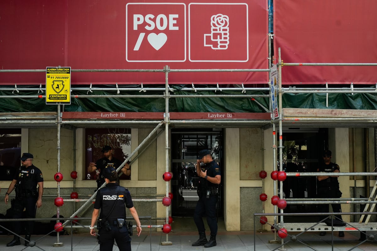 Por qué el juez envió a la UCO a la sede del PSOE? ¿Qué investiga? Preguntas y respuestas sobre el caso | España | EL PAÍS