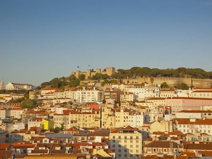 Las últimas investigaciones colocan en la colina del Castillo de San Jorge (en la imagen) un gran asentamiento fenicio en Lisboa.