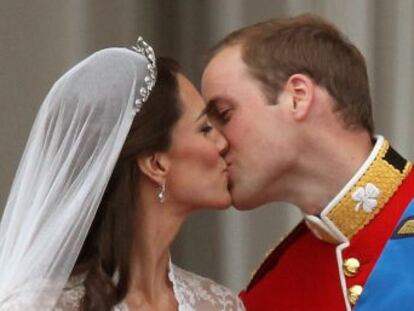 Guillermo y Kate de Inglaterra se casaron en Westminster (Londres), en una ceremonia cargada de pompa y solemnidad