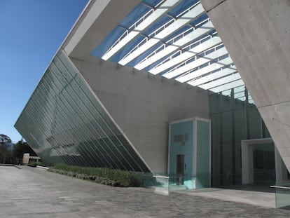 El Museo Universitario Arte Contemporáneo fue diseñado por González de León para el Centro Cultural Universitario y fue inaugurado en 2008. 
