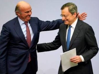 El presidente del BCE rebaja la importancia de las críticas internas a su decisión de reactivar el programa de compra de deuda