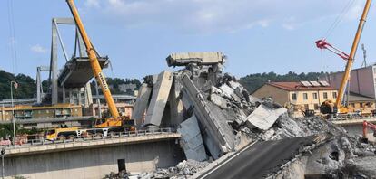 Restos del puente Morandi en G&eacute;nova. 