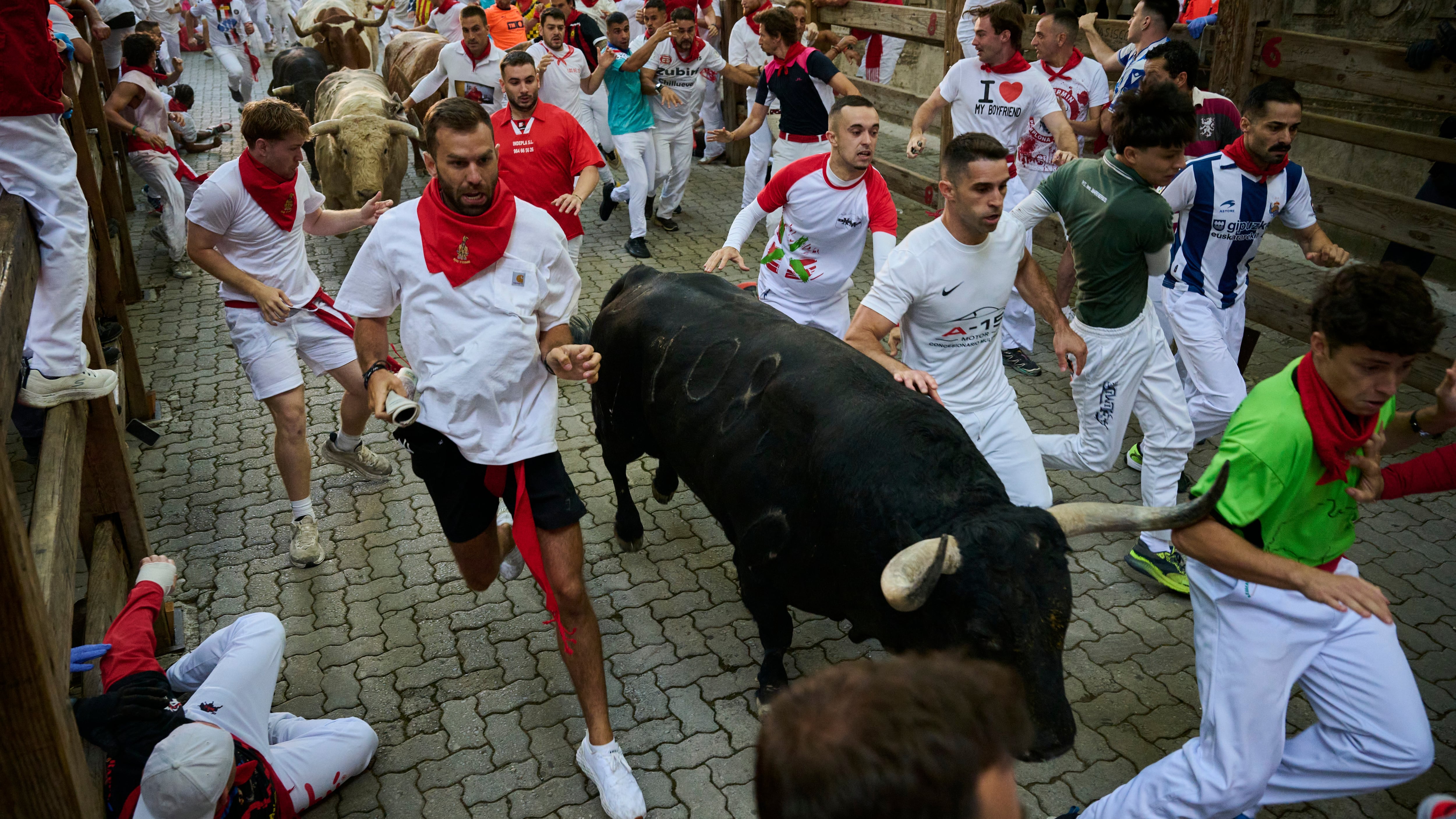 Trepidante y limpio primer encierro de San Fermín protagonizado por los nobles toros de Fuente Ymbro