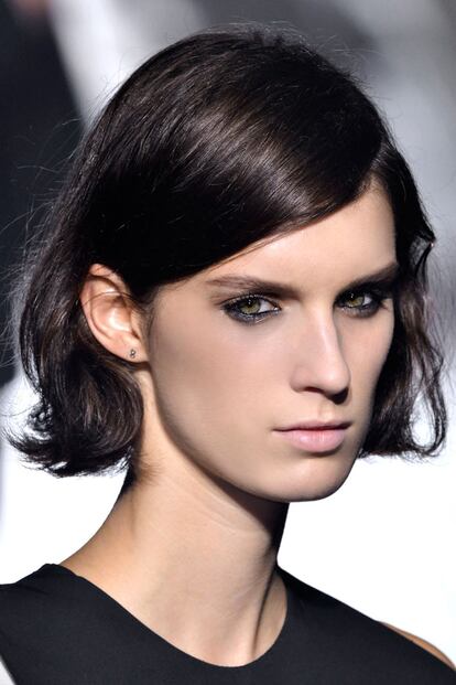 Melenita apta para casi todo tipo de pelo. Lo vimos en el desfile de Lanvin.