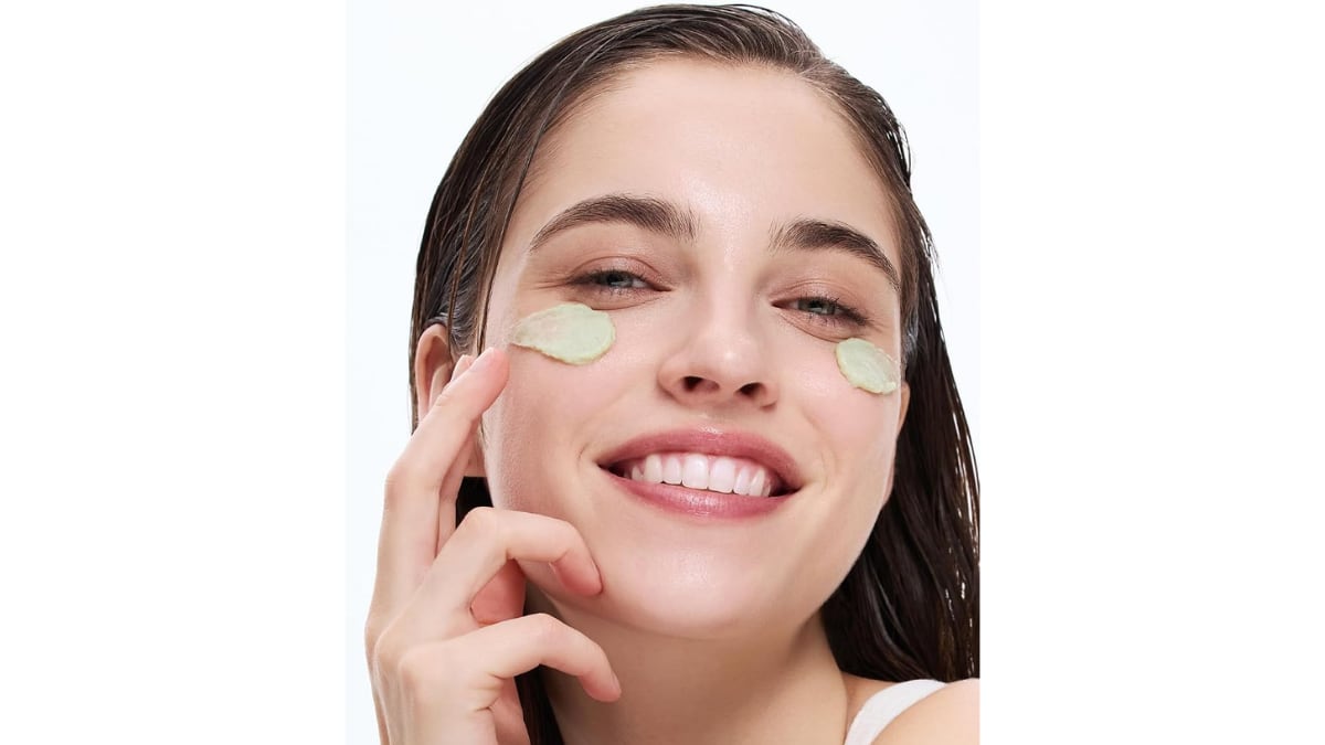 Se puede usar como limpiador o mascarilla exfoliante.