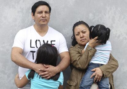 Carlos y Verónica, pareja de ecuatorianos que están a punto de ser desahuciados.