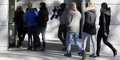 Llegada a la Audiencia de los supuestos agresores.