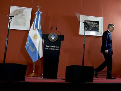 O presidente Mauricio Macri quinta-feira na Casa Rosada, depois de comentar o aumento do índice de pobreza registrado no primeiro semestre do ano.