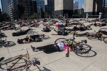 Ciclistas de la Ciudad de México se manifiestan