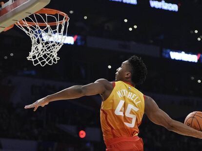 Donovan Mitchell, en uno de sus mates.