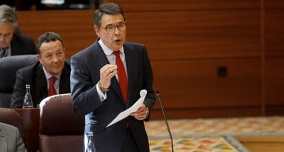 Ignacio Gonz&aacute;lez, este jueves en el pleno en la Asamblea de Madrid.