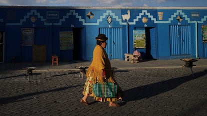 El Gobierno de Paz en Bolivia despoja al Estado de los símbolos indígenas