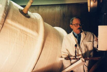 Robert Ettinger en el Instituto Criónico de Michigan.