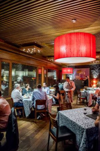 Comedor del del restaurante El Almacén, en Ávila.