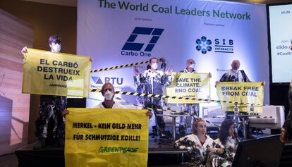 Protesta de Greenpeace a la conferència sobre el carbó. 