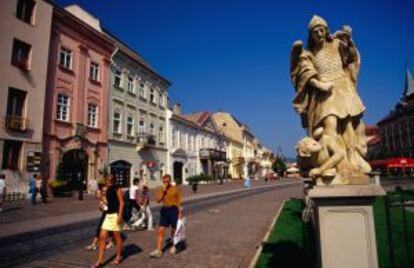 Una estatua en la calle Hlavna, en Kosice (Eslovaquia), Ciudad Europea de la Cultura en 2013.