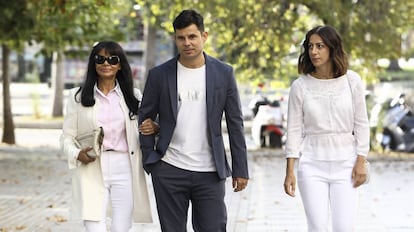 Javier Sánchez Santos llegando a los juzgados de Valencia.