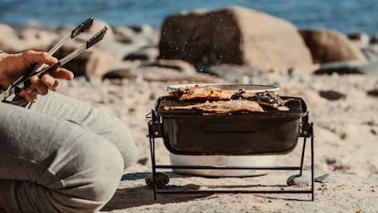 Ikea tiene la mejor barbacoa de carbón para este verano. GETTY IMAGES.