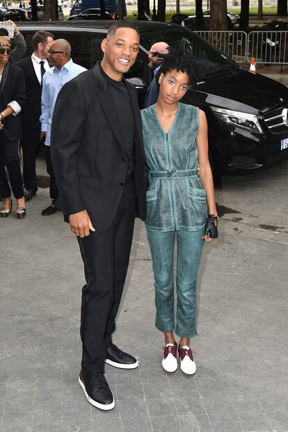 Will y Willow Smith, a las puertas del desfile de Chanel.