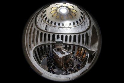 Una vista general de la Iglesia del Santo Sepulcro en la Ciudad Vieja de Jerusalén (Israel).

