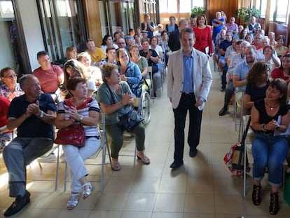 Abel Caballero llega este miércoles a la reunión con los vecinos de Ons.