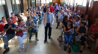 Abel Caballero llega este miércoles a la reunión con los vecinos de Ons.