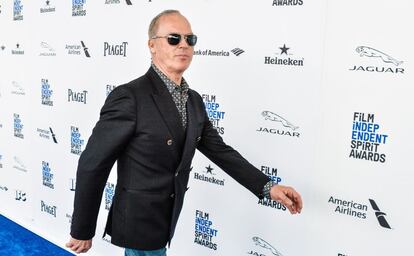 El protagonista de &#039;Spotlight&#039; Michael Keaton, a su llegada a los premios.