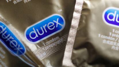Si tienes preservativos Durex, ni te los pongas ni se los pongas