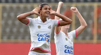 Artilheira da competi&ccedil;&atilde;o, Sole Jaimes marcou o gol da final.