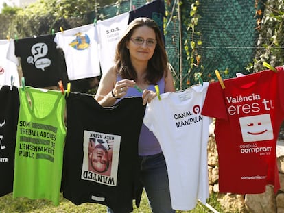 Mónica Oltra, con las camisetas reivindicativas que elevaron su popularidad, el 13 de septiembre de 2013.