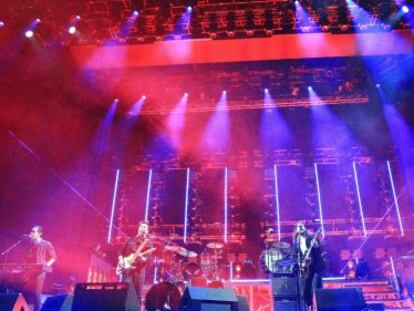 El grupo británico, Mumford and Sons, durante su actuación en el BBK Live.